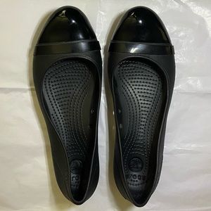 Women's CROCS Cap Toe Black Slip On Ballet Flats Size 8W
